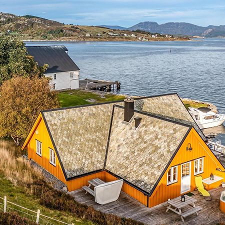 Awesome Home In Kvamsoy With Jacuzzi Sandvik  Exterior foto